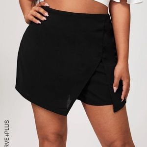 🖤 SHEIN Black High-Waisted Skort Shorts – Size 12 (Never Worn) 🖤